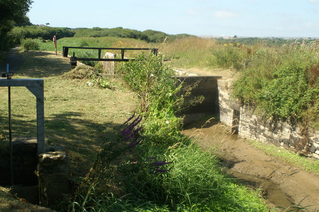 File:Bude Canal - geograph.org.uk - 429102.jpg