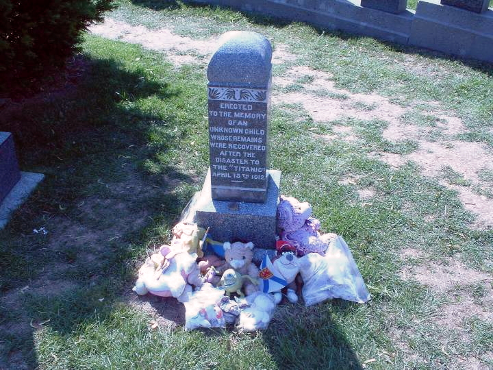 File:Final resting place of Sidney Leslie Goodwin.jpg