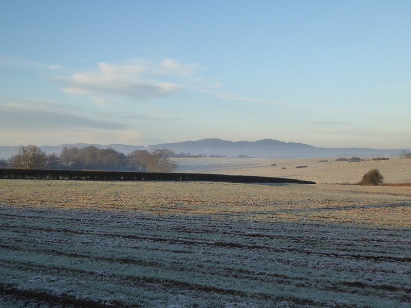 File:Frosty farmland - geograph.org.uk - 4824572.jpg