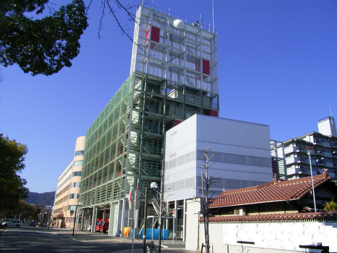 File:Hirosima Nishi Fire Station02.jpg