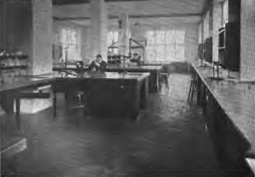 File:Laboratory of Bio-Chemistry, Johnston Laboratories 1903.jpg