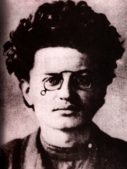 Tập tin:Leon Trotsky - Okhranka mugshot.gif