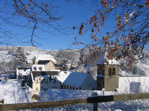 File:Massif sancy muratlequaire.jpg