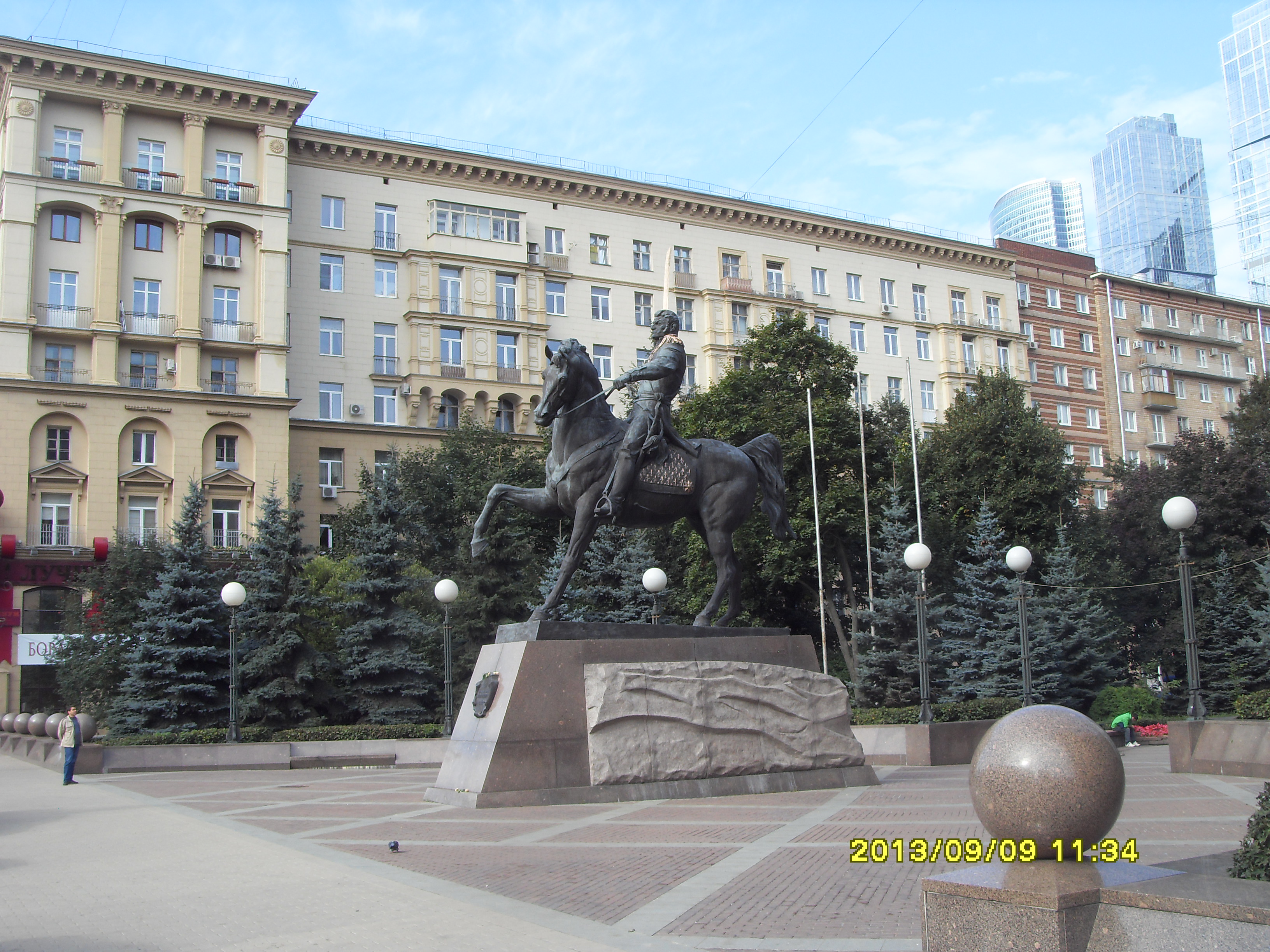 памятник багратиону в москве