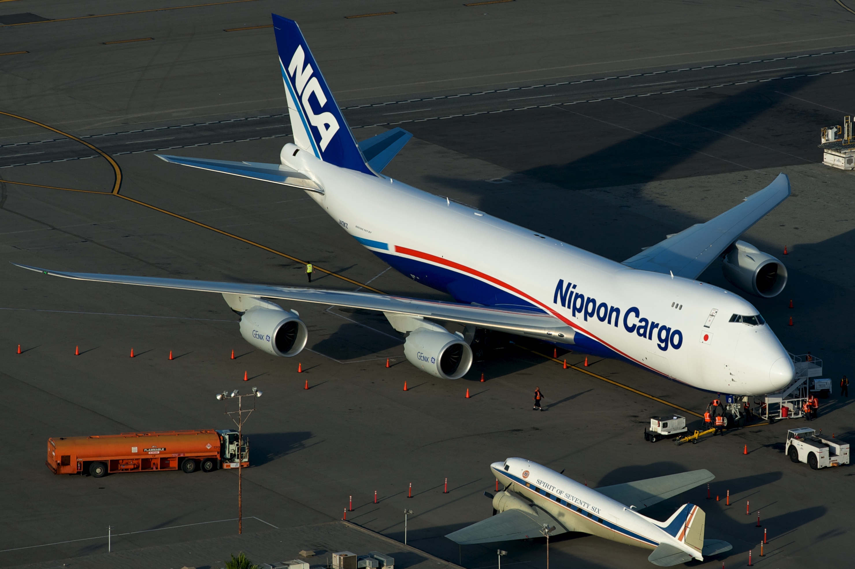 NCA  BOEING 747-8F