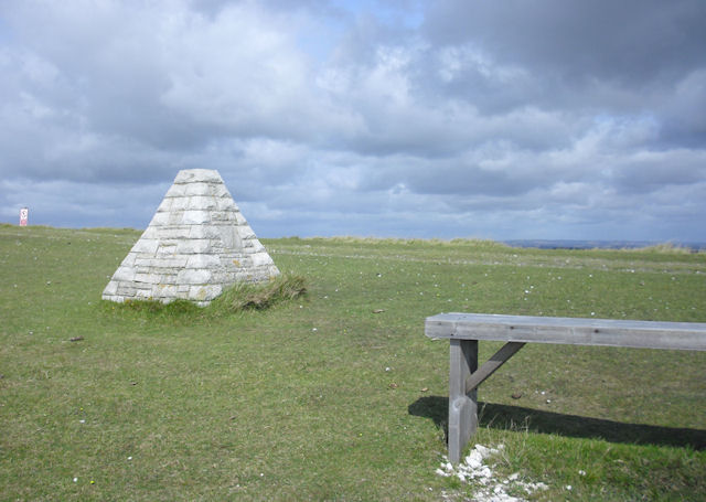 File:Obelisk and Seat, Bindon Hill - geograph.org.uk - 1521183.jpg