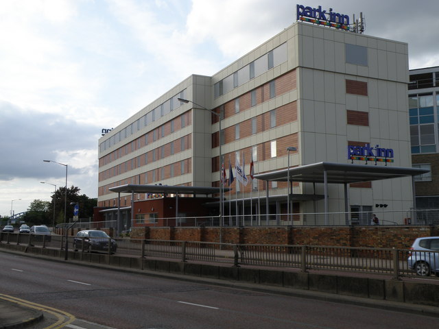 File:Peterborough's latest hotel - geograph.org.uk - 1313958.jpg