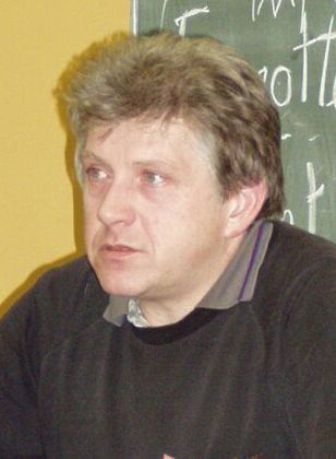 File:Piotr W. Cholewa.jpg