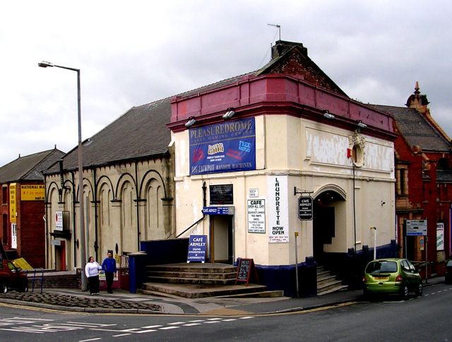 File:Pleasuredrome - geograph.org.uk - 434222.jpg