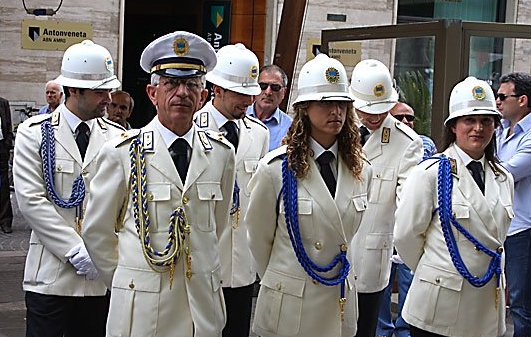 File:Polizia municipale.jpg