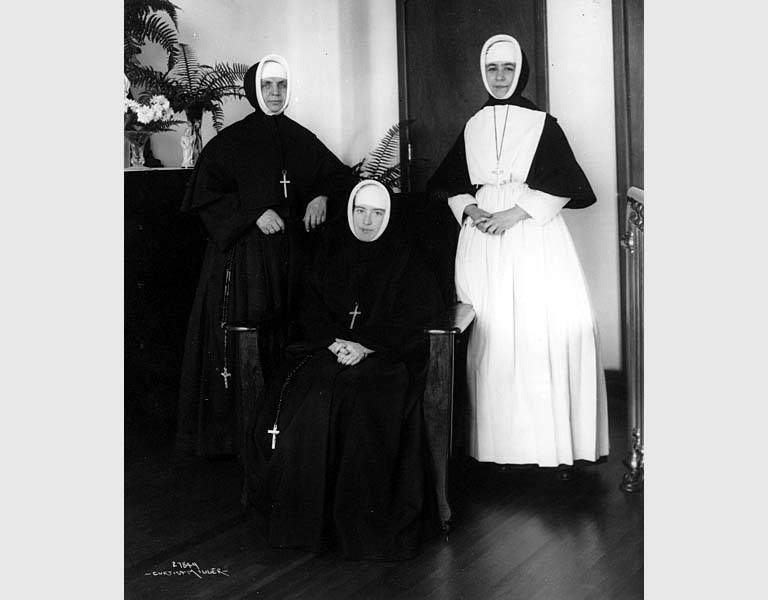 File:Three nuns at Providence Hospital, Seattle (CURTIS 865).jpeg