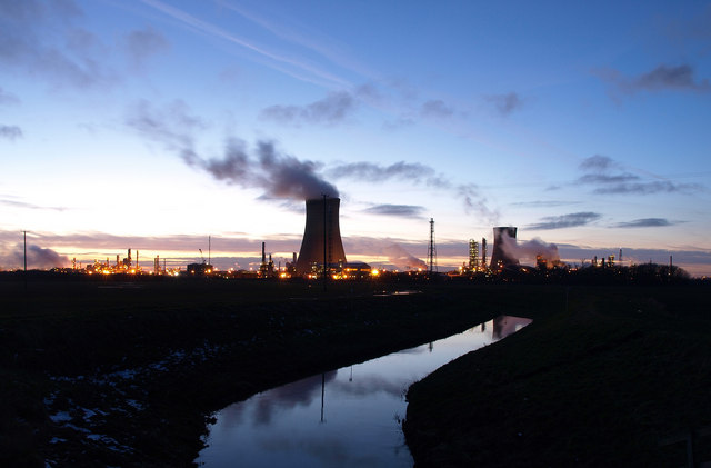 File:Twilight at Saltend - geograph.org.uk - 1166139.jpg