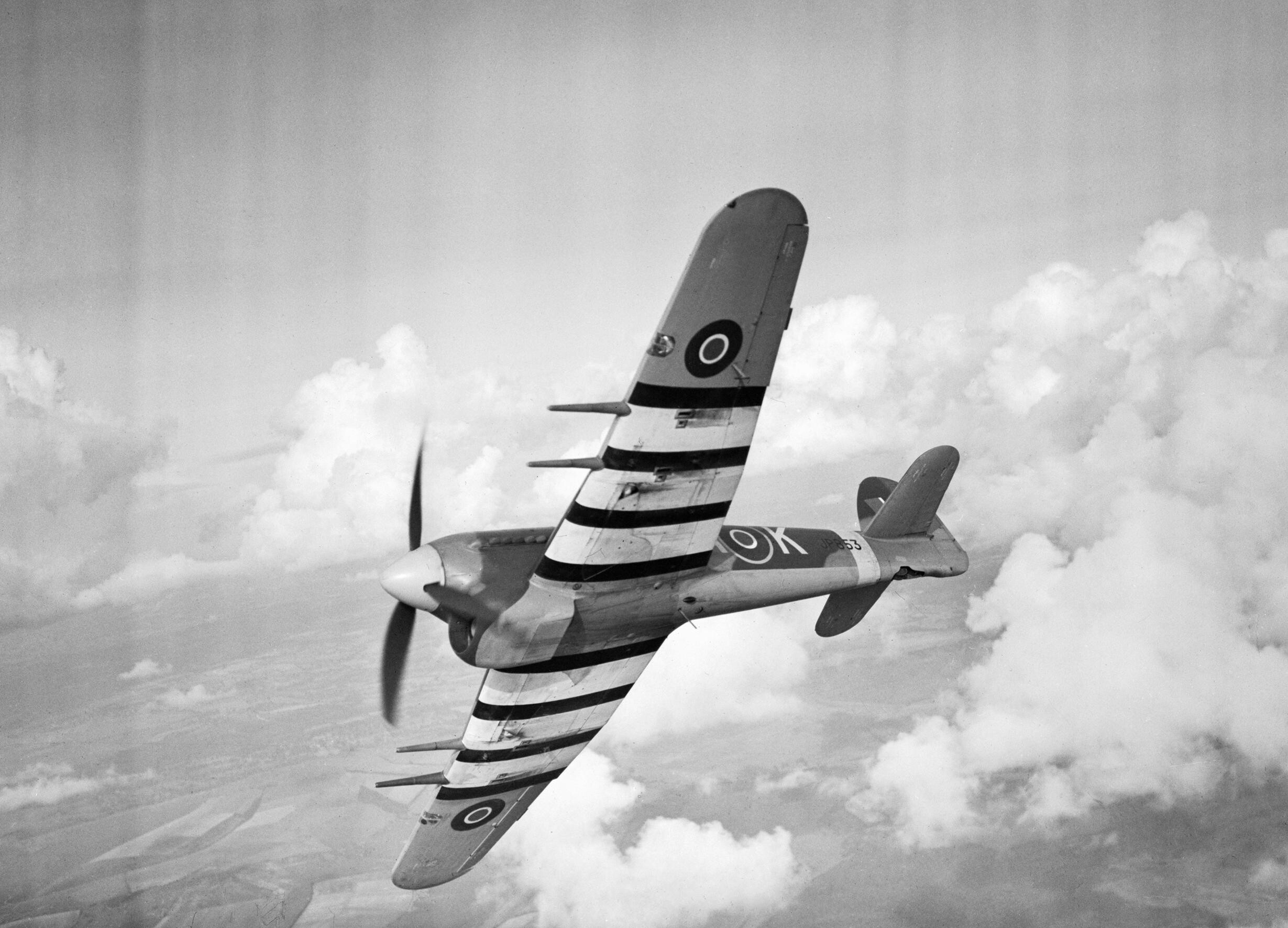 A_Hawker_Typhoon_Mk_IB_of_No._486_Squadron_RAF,_27_October_1943._CH11578.jpg