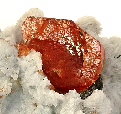 File:Albite-Spessartine-sd57b.jpg