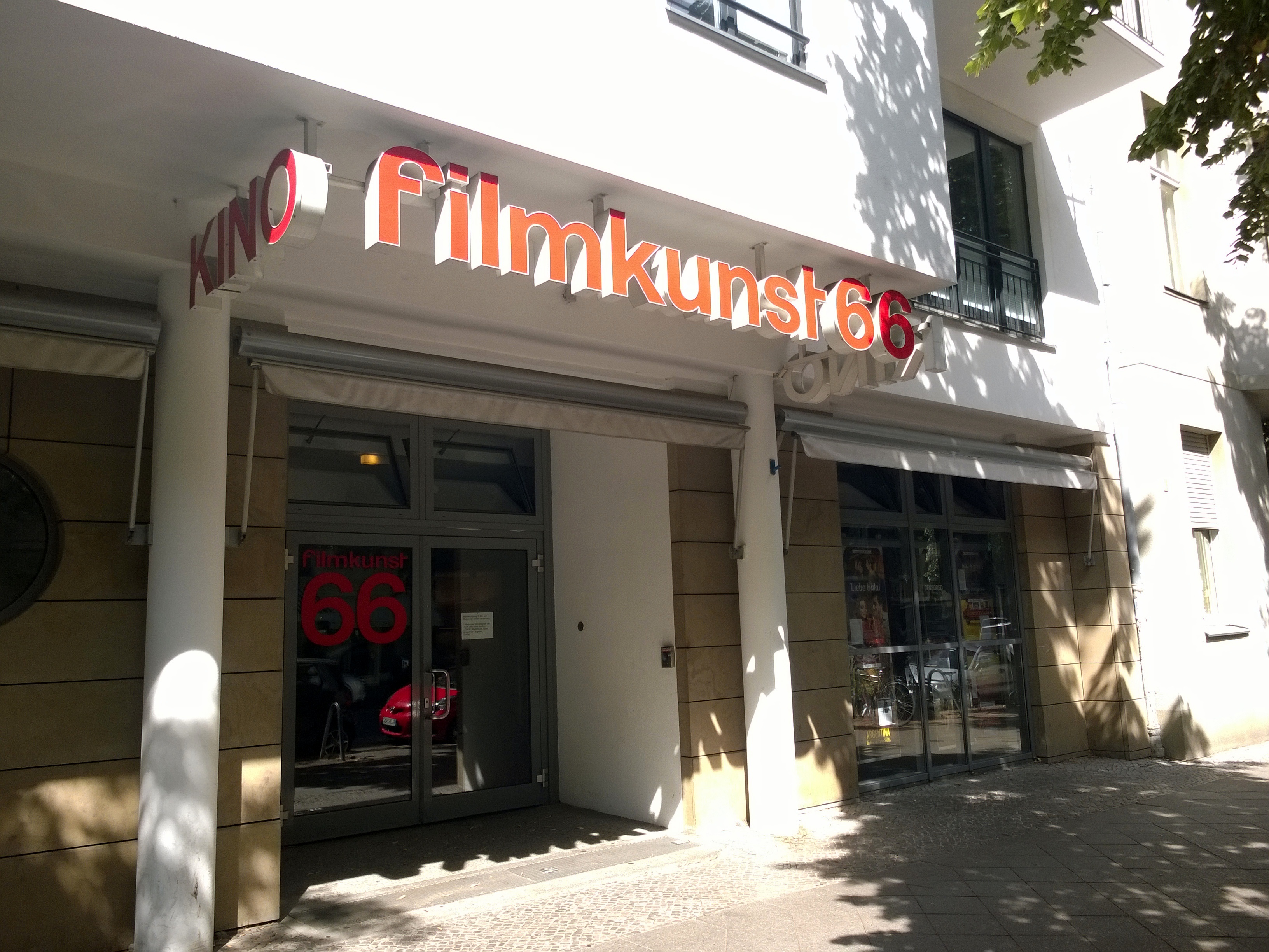 Charlottenburg Bleibtreustraße Filmkunst 66.jpg