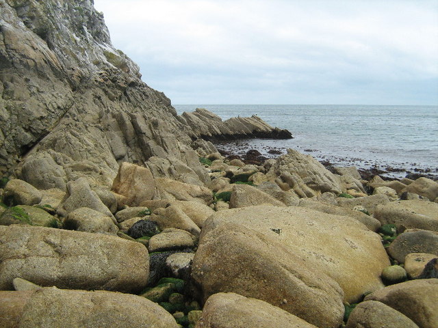 File:Sharp Rocks - geograph.org.uk - 819431.jpg - Wikimedia Commons