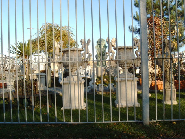 File:Garden ornaments for sale - geograph.org.uk - 604656.jpg