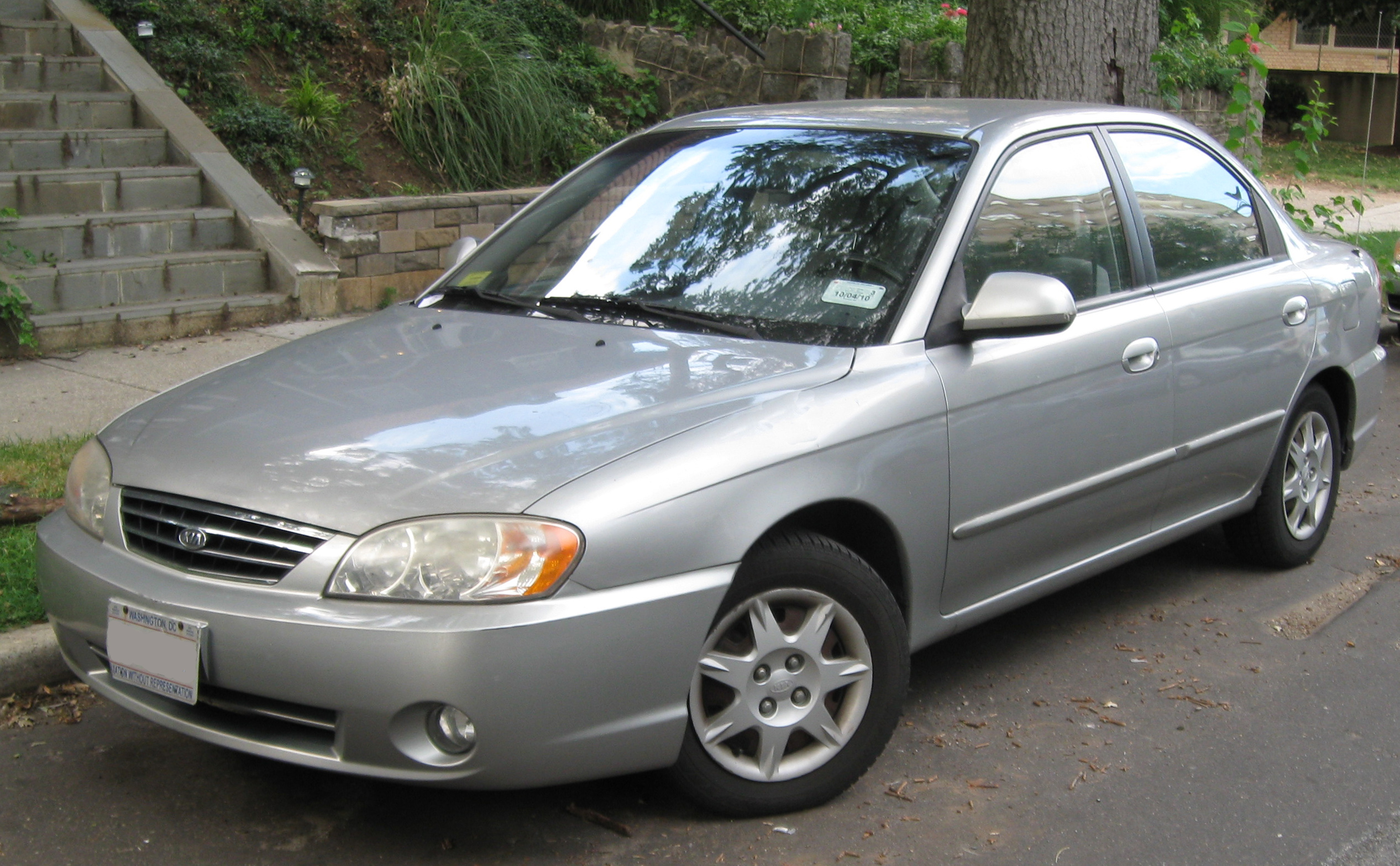 Кия спектра сколько. Kia Spectra 1.8. Кия спектра 2005. Kia Spectra 2004 американец. Киа спектра 2000 2005.