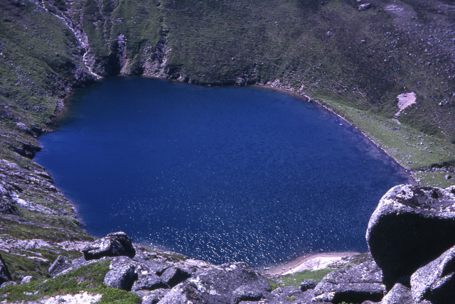 File:Lochan nan Gabhar, Ben Avon - geograph.org.uk - 498855.jpg