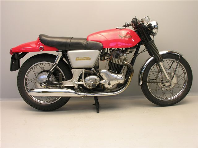 File:Norton Commando 750 Fastback 1969.jpg