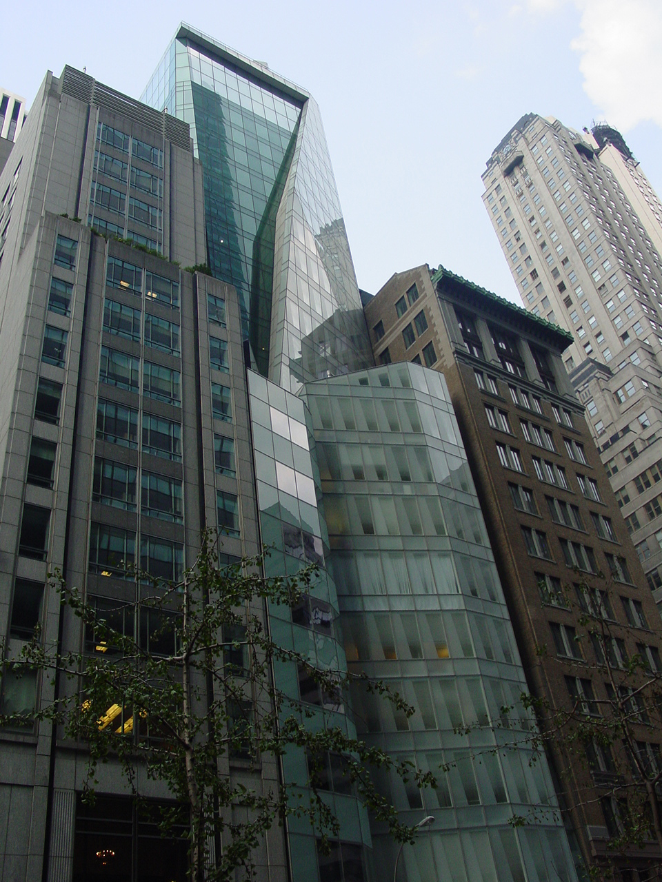 File:Tour LVMH a New York.jpg - Wikipedia