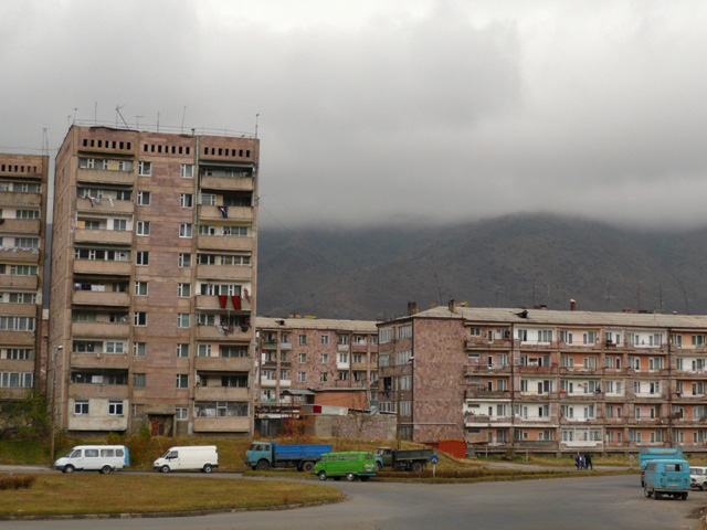 File:Vanadzor-buildings2.jpg