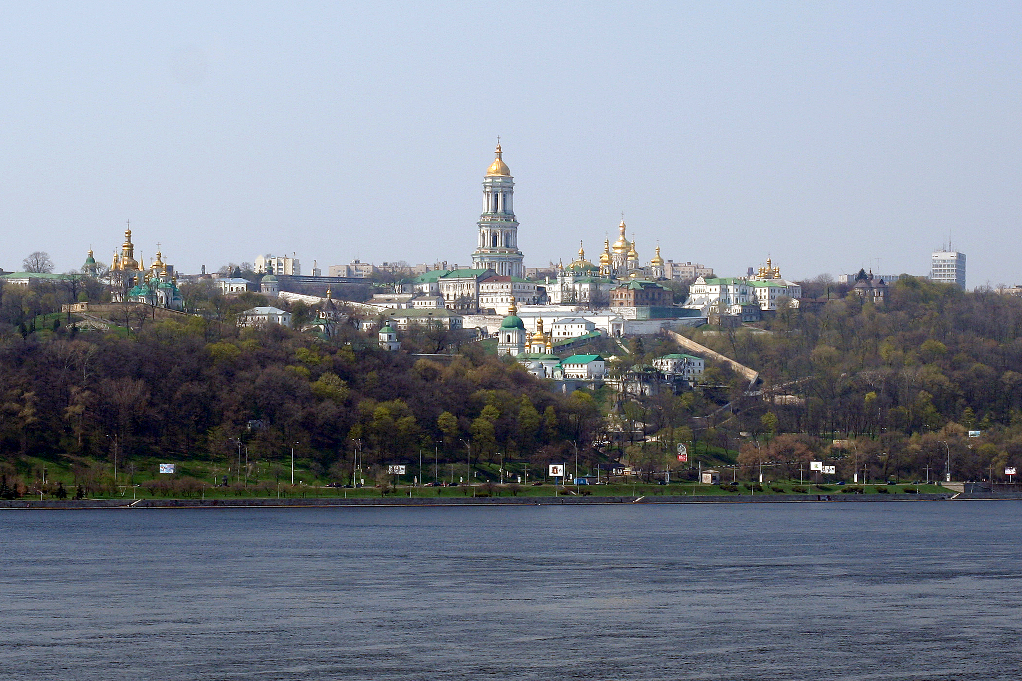 Киево-Печерская Лавра вид с Днепра