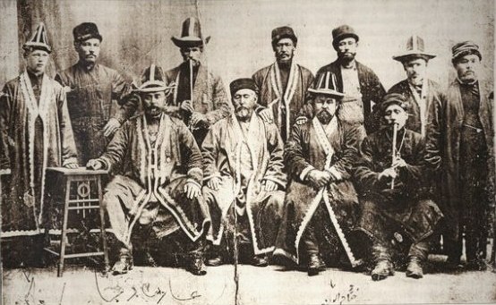 File:Башкиры в Оренбурге.1913.jpg