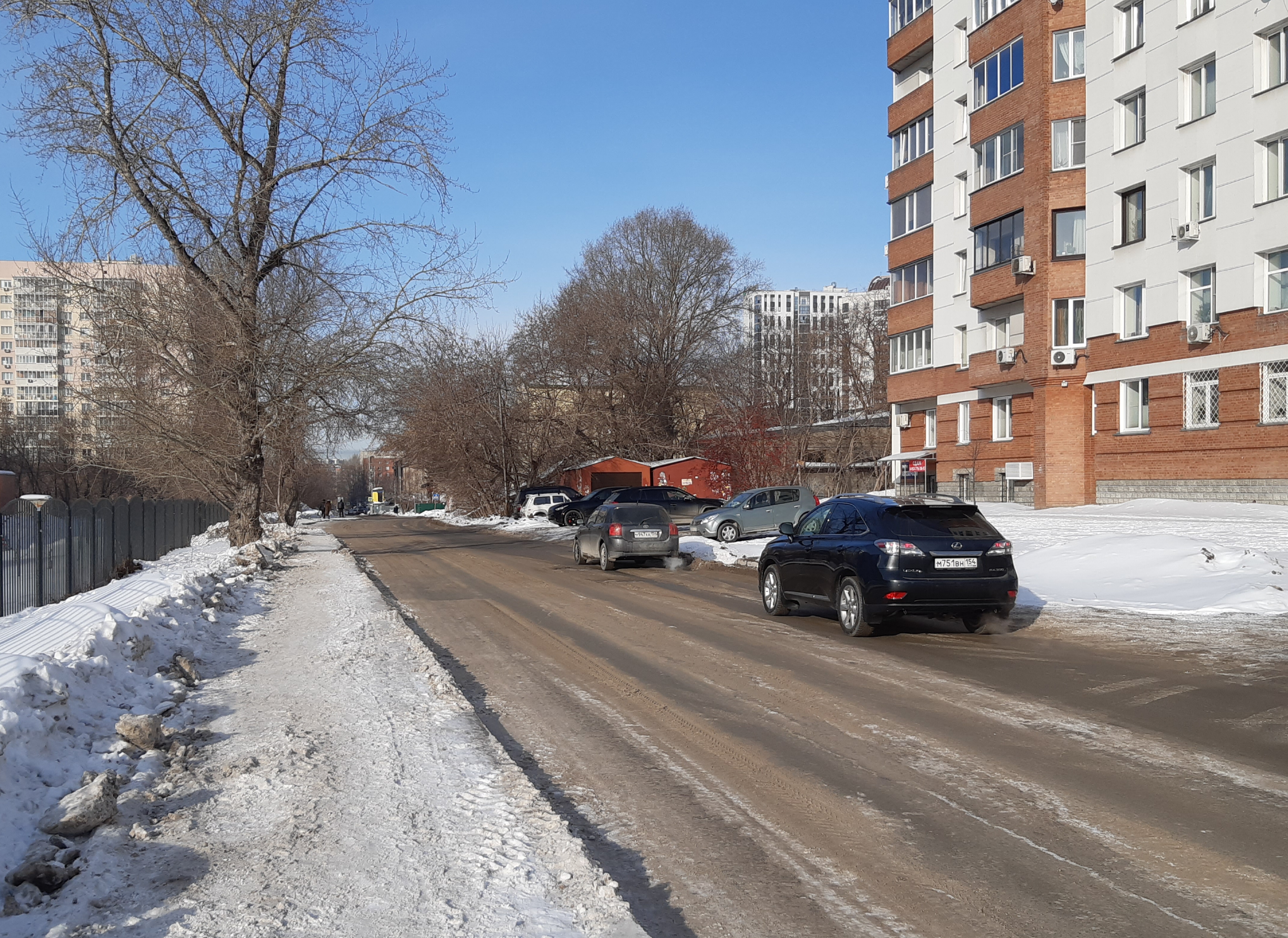 Ул толстого 1. Улица Толстого Новосибирск. Толстого 3 Новосибирск. Новосибирск Толстого 76. Улица Толстого 184.