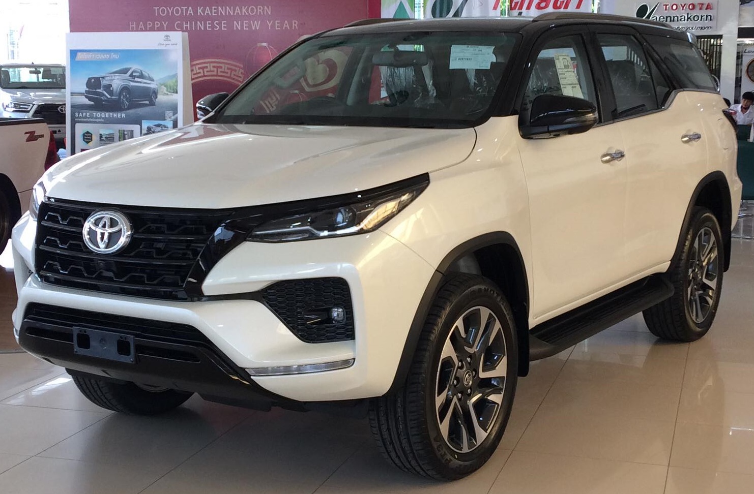 2022 toyota fortuner