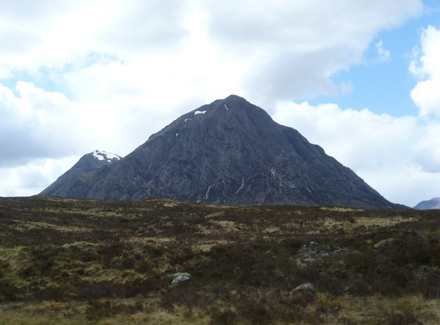 File:Approaching Stob Dearg on the A82 - geograph.org.uk - 2937345.jpg