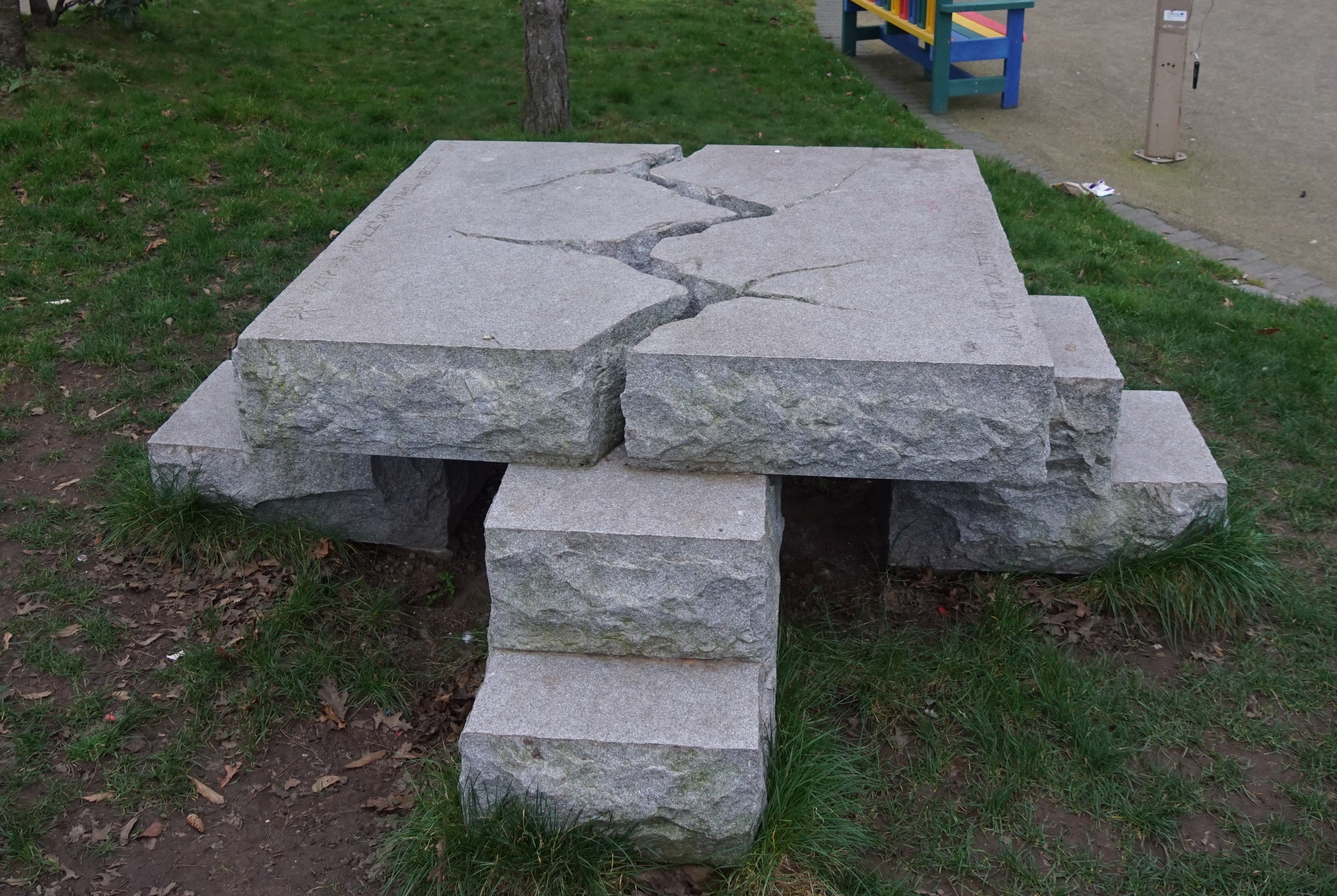 Stone Table - Wikipedia