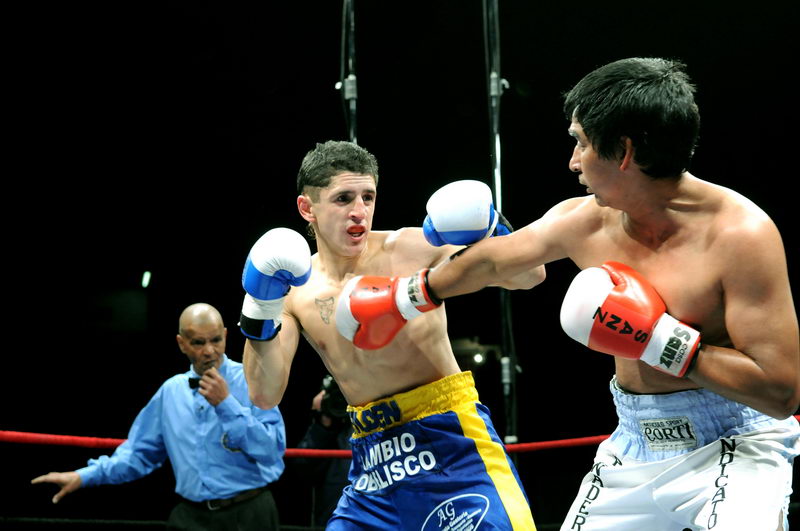 File:Boxing in Uruguay - Palacio Peñarol 3.jpg