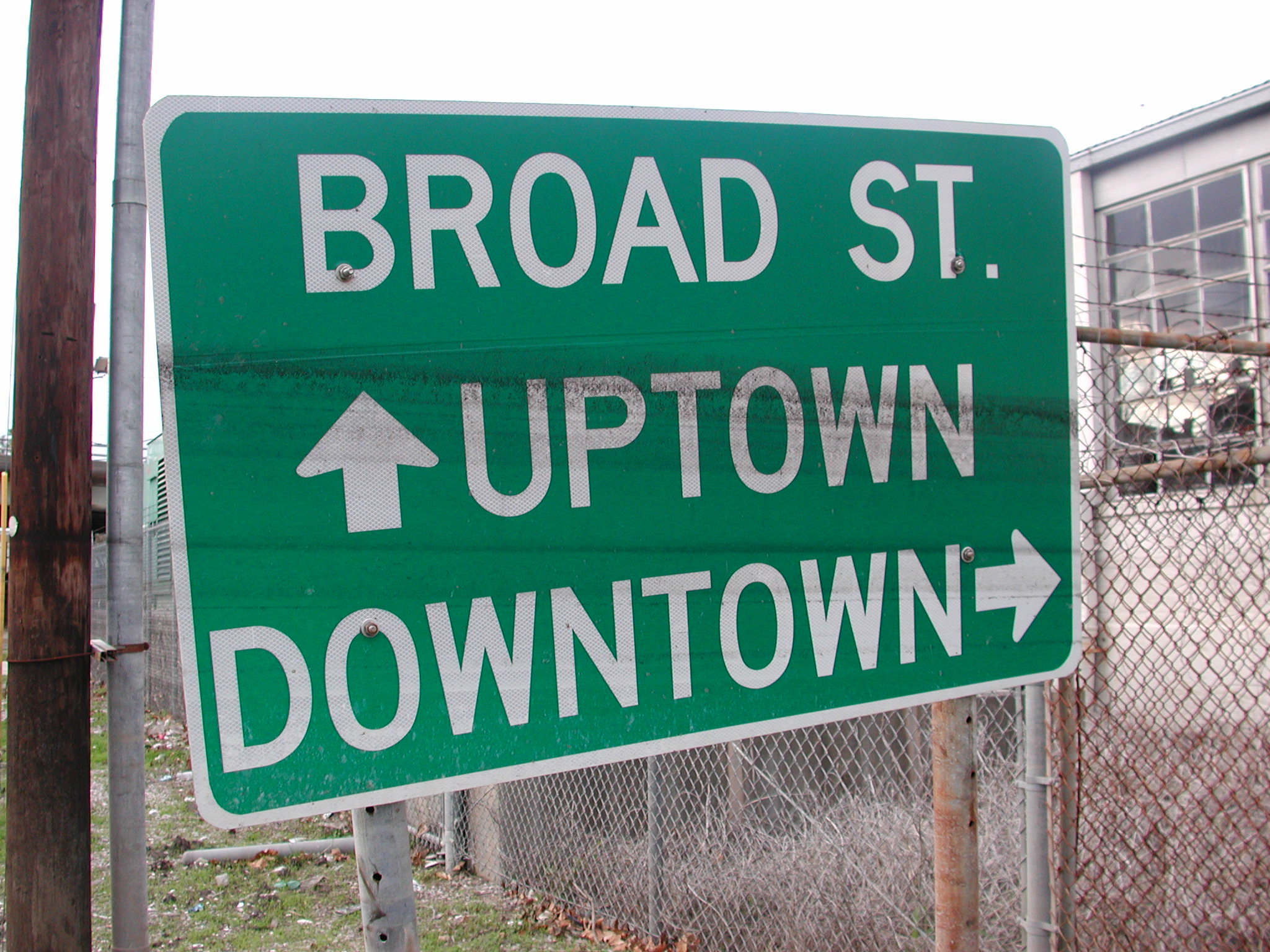 Broad. St sign.