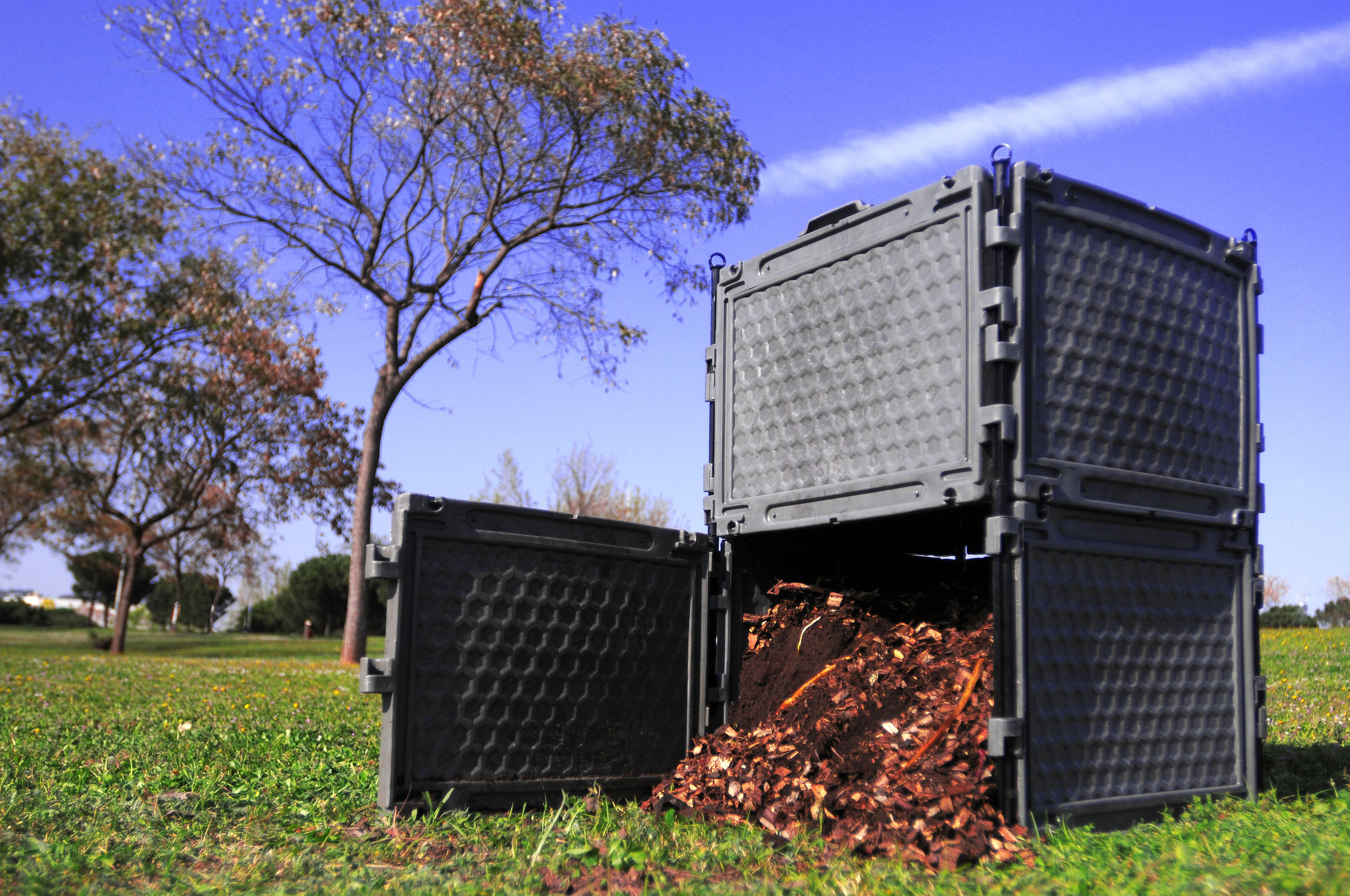 Compostador, Transformador de residuos, Para jardín