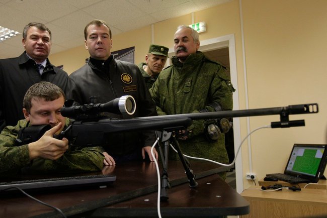 Dmitry Medvedev, Anatoliy Serdyukov and sniper.jpg