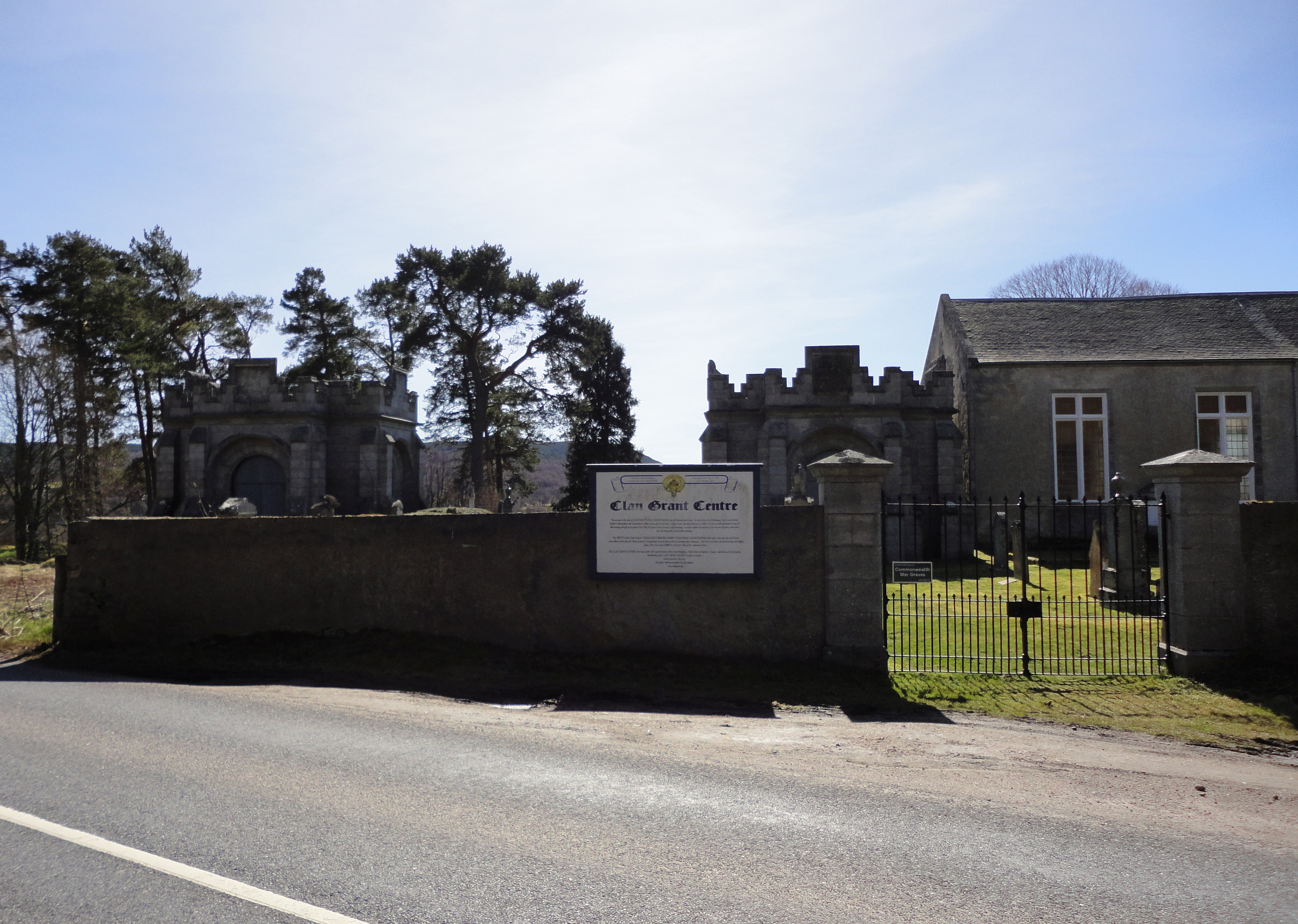 Duthil Old Parish Church and Churchyard