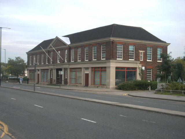 File:ExchangeStOfficesAylesbury.jpg