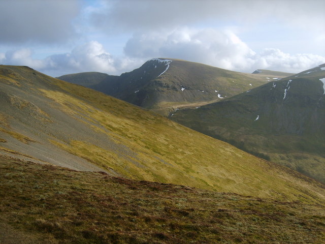 Flanks of Sand Hill - geograph.org.uk - 1186015