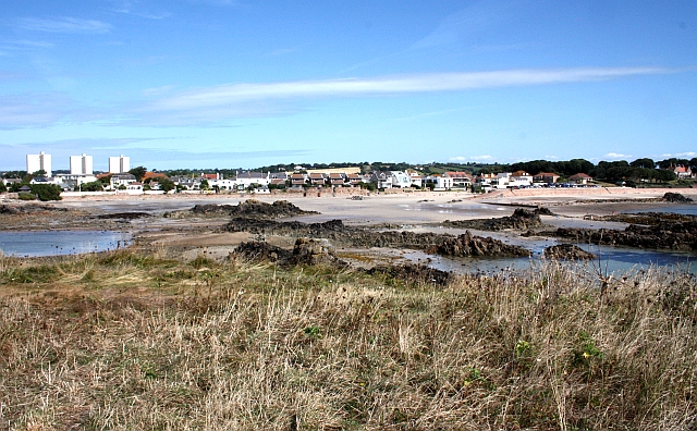 File:Green Island - geograph.ci - 334.jpg