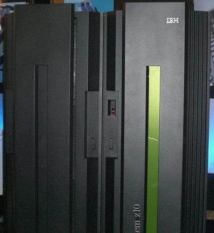 File:IBM System Z10 mainframe.jpg