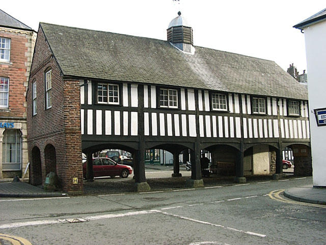 File:Llanidloes Market Hall - geograph.org.uk - 11334.jpg