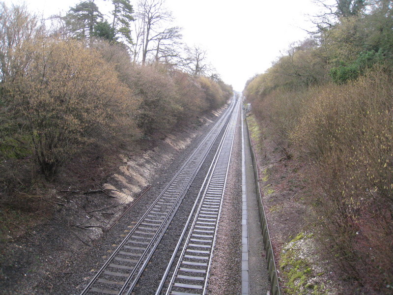 File:Main line to London - geograph.org.uk - 1730179.jpg