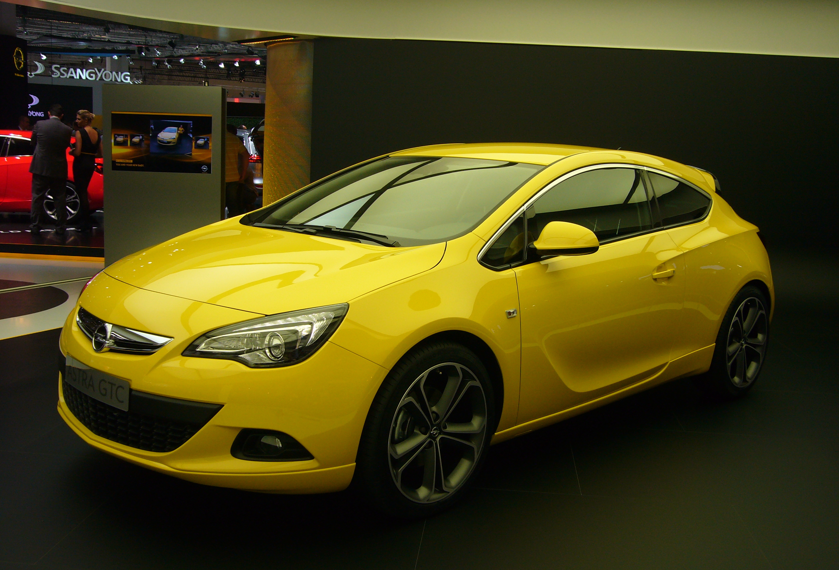 Опель джитиси. Opel Astra GTC 2021. Opel Astra GTC 2020. Opel Astra GTC 2019. Opel Astra GTC J 2021.