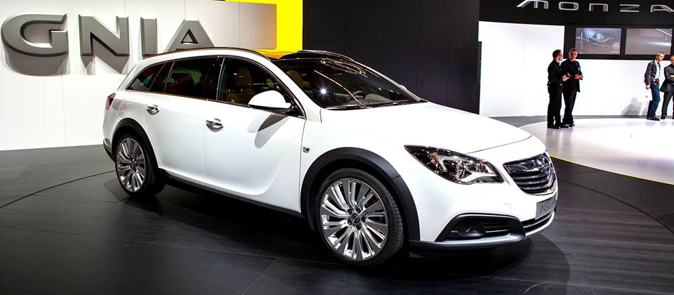 File:Opel Insignia 4 touring 16 Turbo 180 CV.JPG - Wikimedia Commons