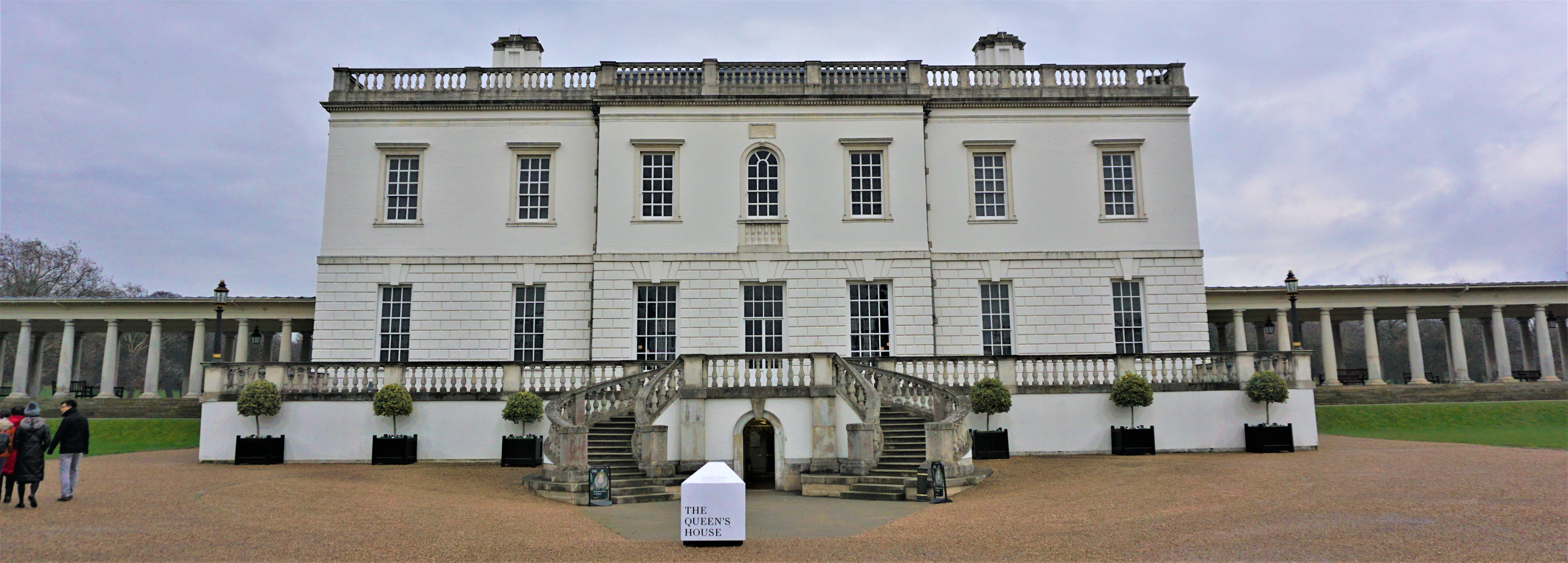 Queen's house. Брант-Хаус в Гринвиче. Квинс-Хаус. Дом королевы — части национального морского музея. Квинс Хаус план.