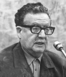 Salvador Allende-2