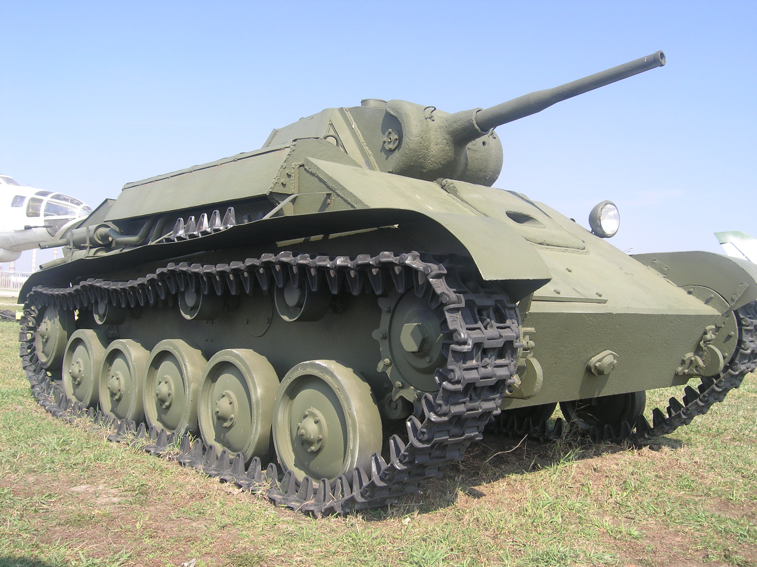Купить б у танк. T-70 танк. Т-70б танк. Т-70 М Советский лёгкий танк. Т-70 средний танк.