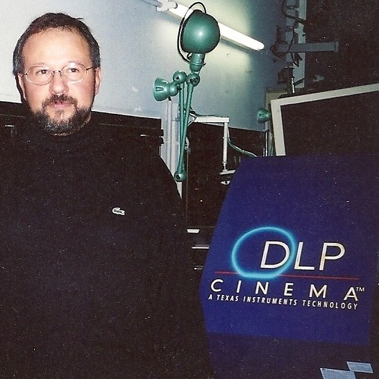 File:Texas Instruments, DLP Cinema Prototype System, Mark V, Paris, 2000.jpg