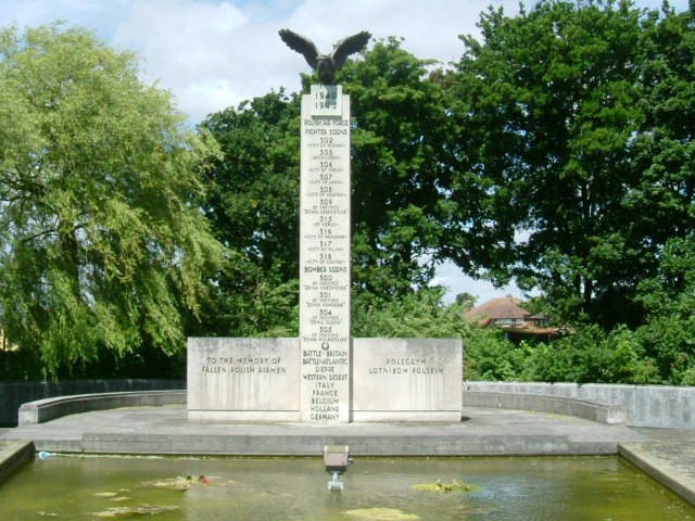 File:The Polish war memorial - geograph.org.uk - 854366.jpg